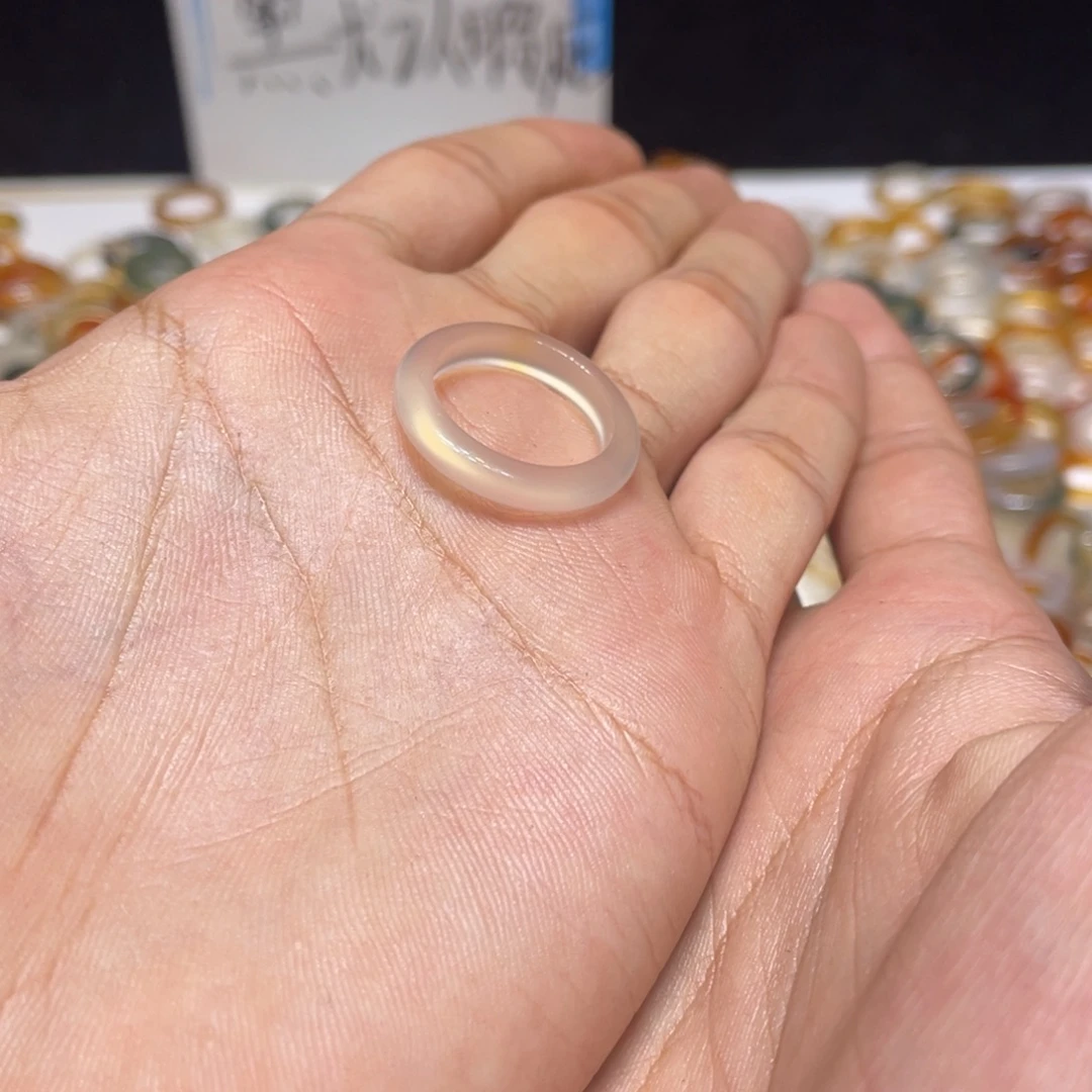 玛瑙/玉髓未镶嵌戒指78号港16 默认瑕疵