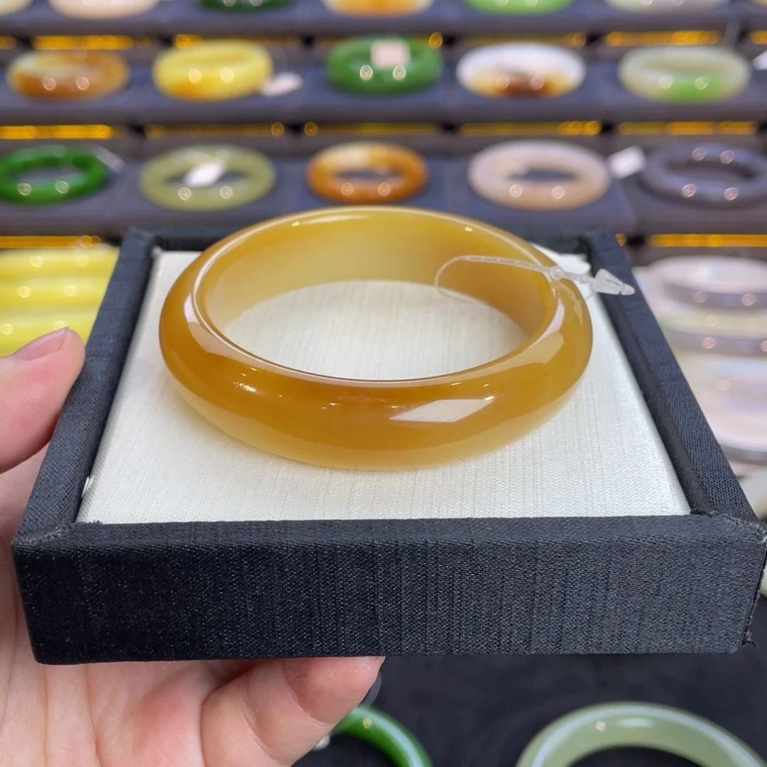 未镶嵌手镯和田玉-蜜薯糖色 55 56