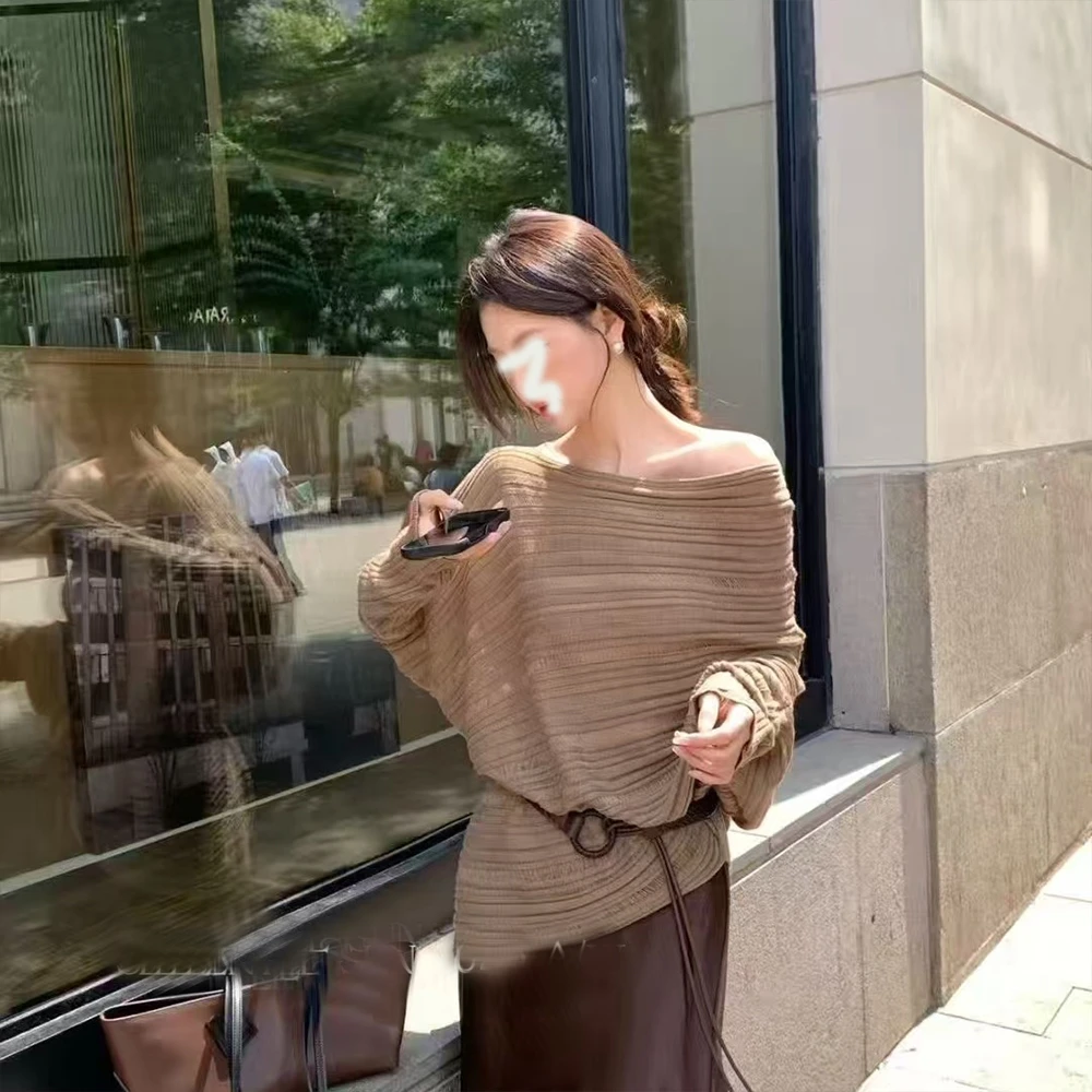 6-8运补斜领露肩长袖针织衫女秋季蝙蝠袖毛衣罩衫气质慵懒风上衣