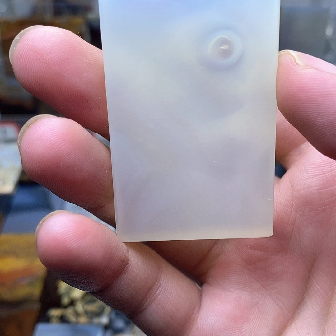 赵***.未镶嵌玛瑙/玉髓珠宝半成品