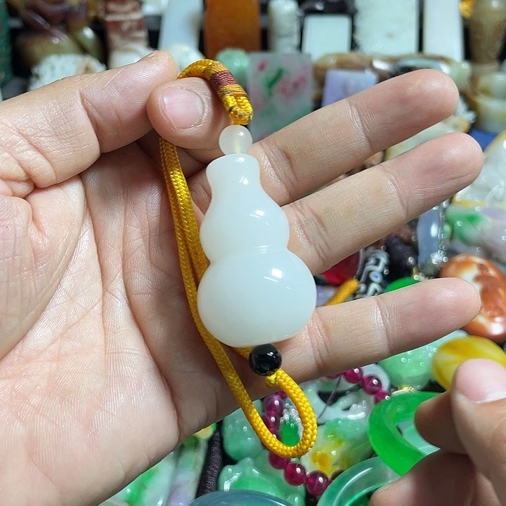 密胺瓷片实物如图