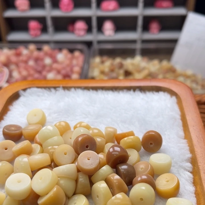 白玉菩提吊坠z11-12mm/108颗风化大肠