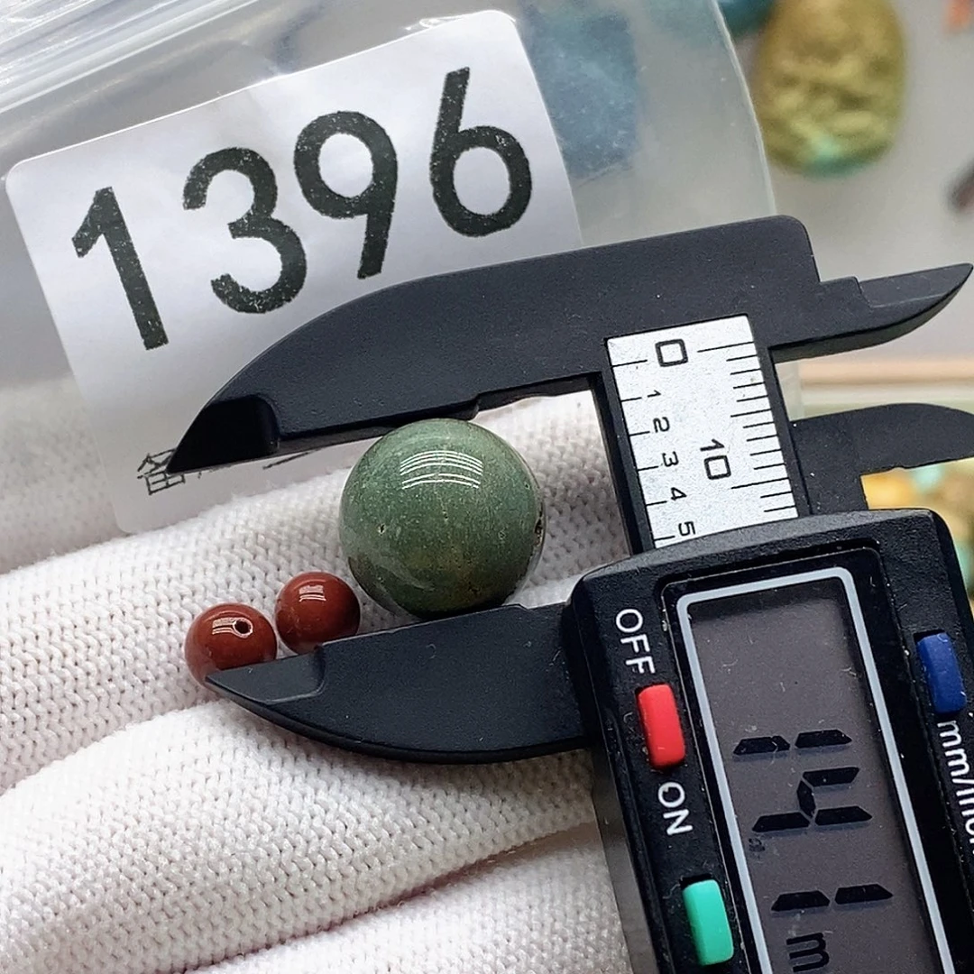 颈饰未镶嵌南红玛瑙