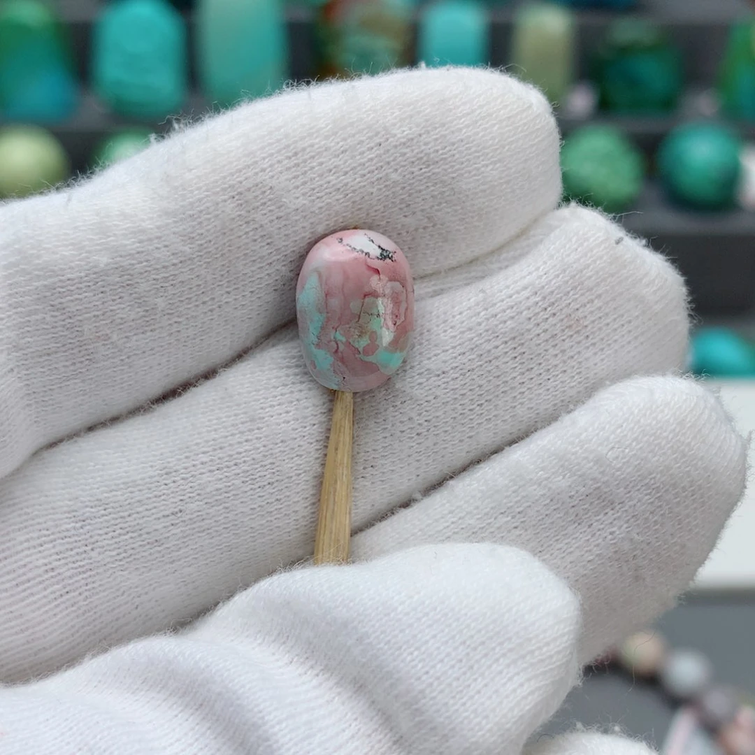 绿松石颈饰未镶嵌