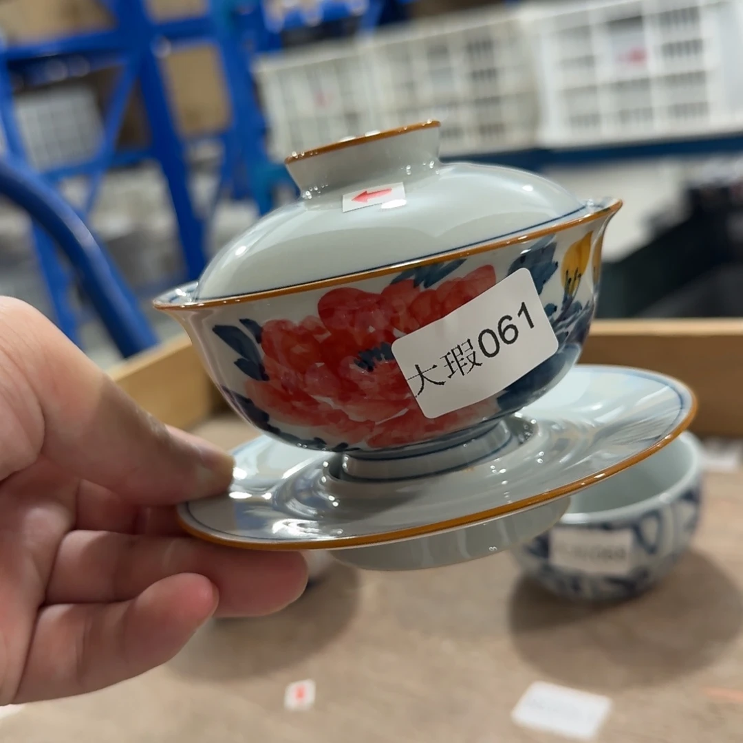 釉下手绘茶具微瑕