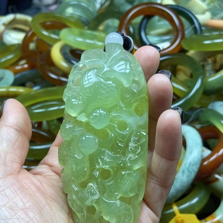 未镶嵌蛇纹石玉手镯