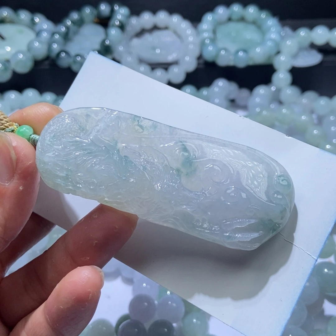 定制翡翠未镶嵌龙牌
