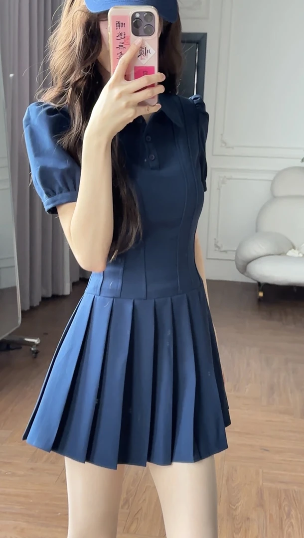 小小仟 网球少女 公主腰线经典polo裙运动感收腰a字翻领连衣裙