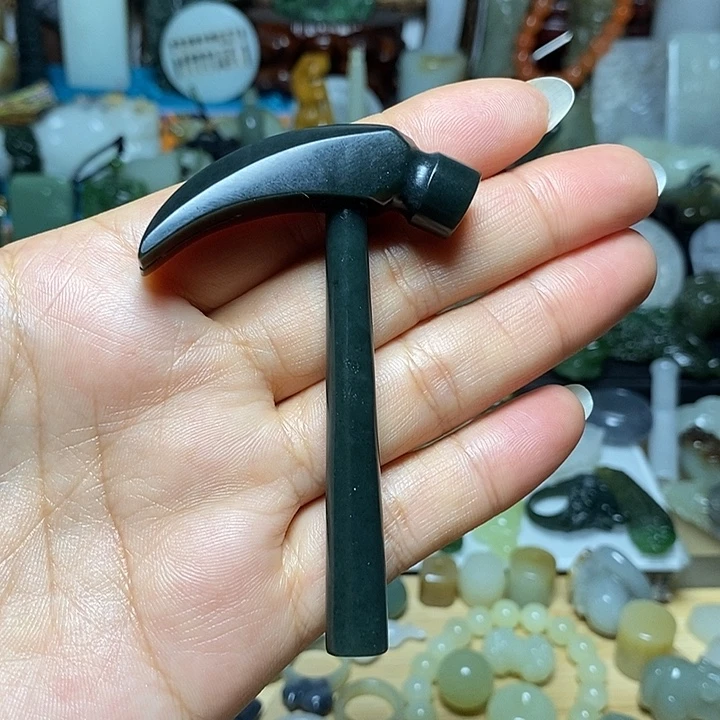 和田玉未镶嵌把件