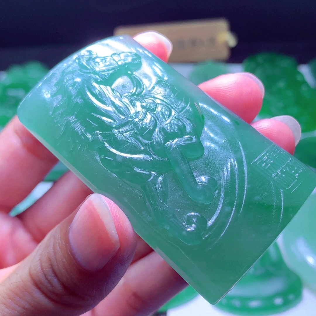蔡***粗未镶嵌定制翡翠天然