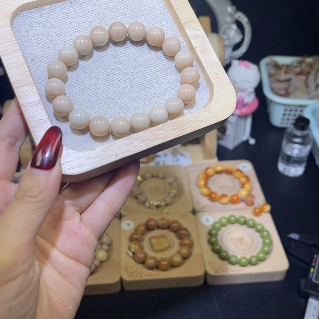 石英质玉未镶嵌手链