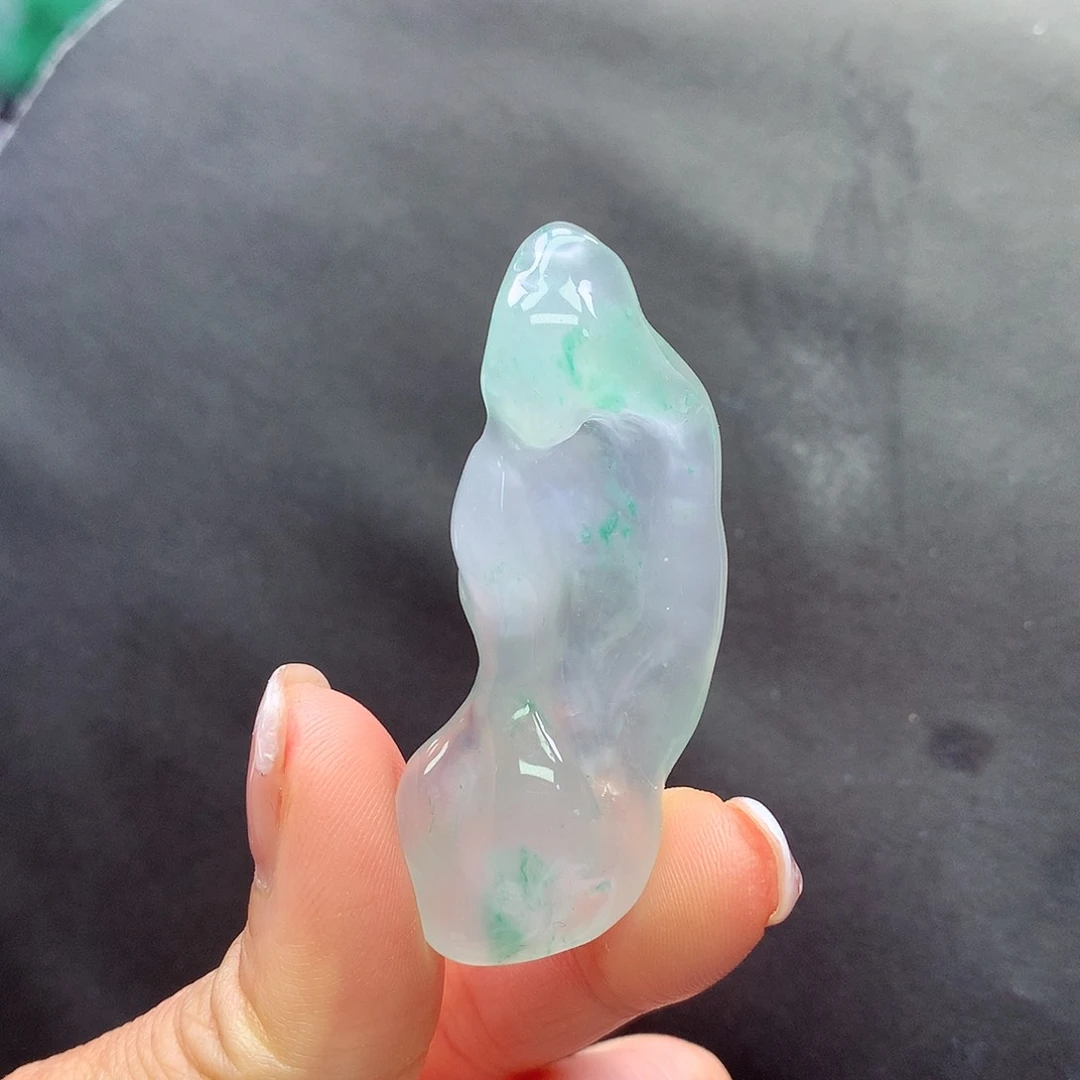 石英质玉未镶嵌颈饰