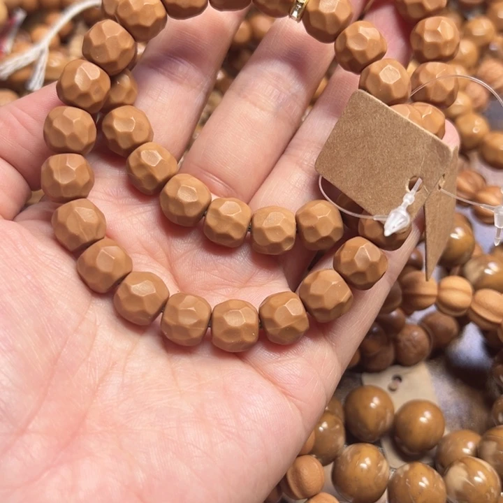 10左右无相手串单圈微瑕