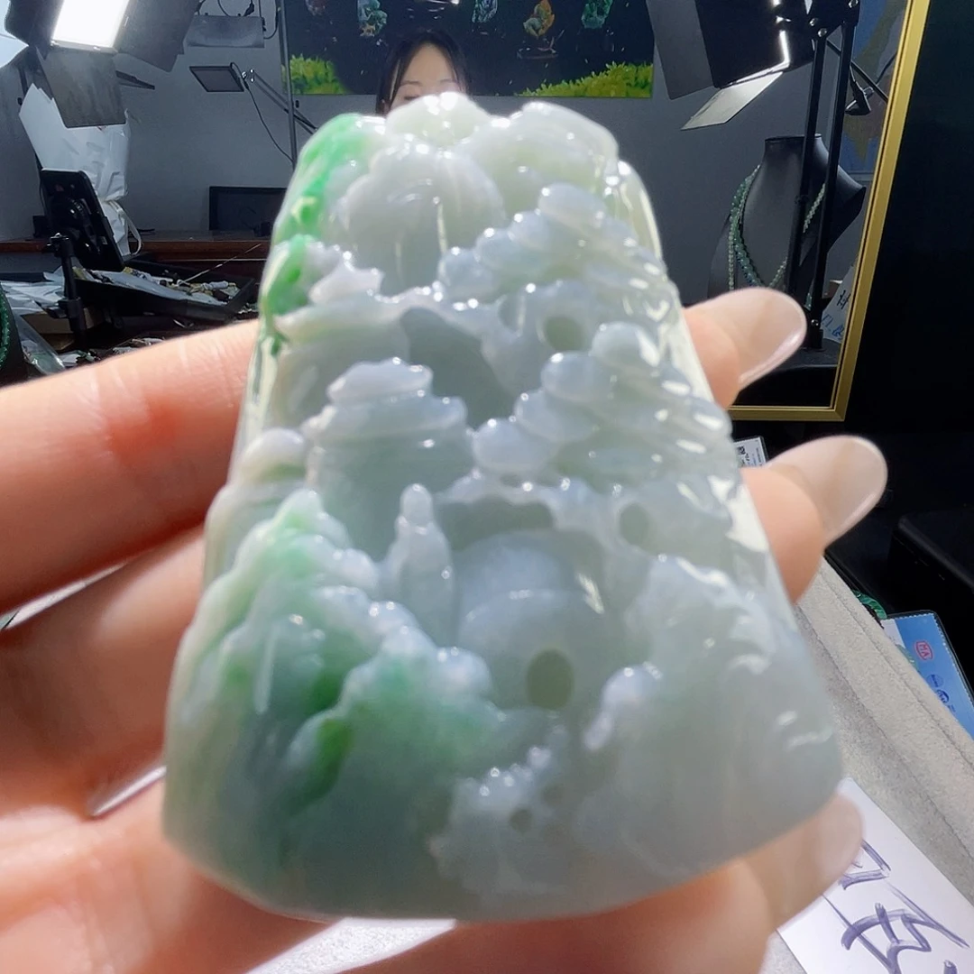 颈饰未镶嵌翡翠一