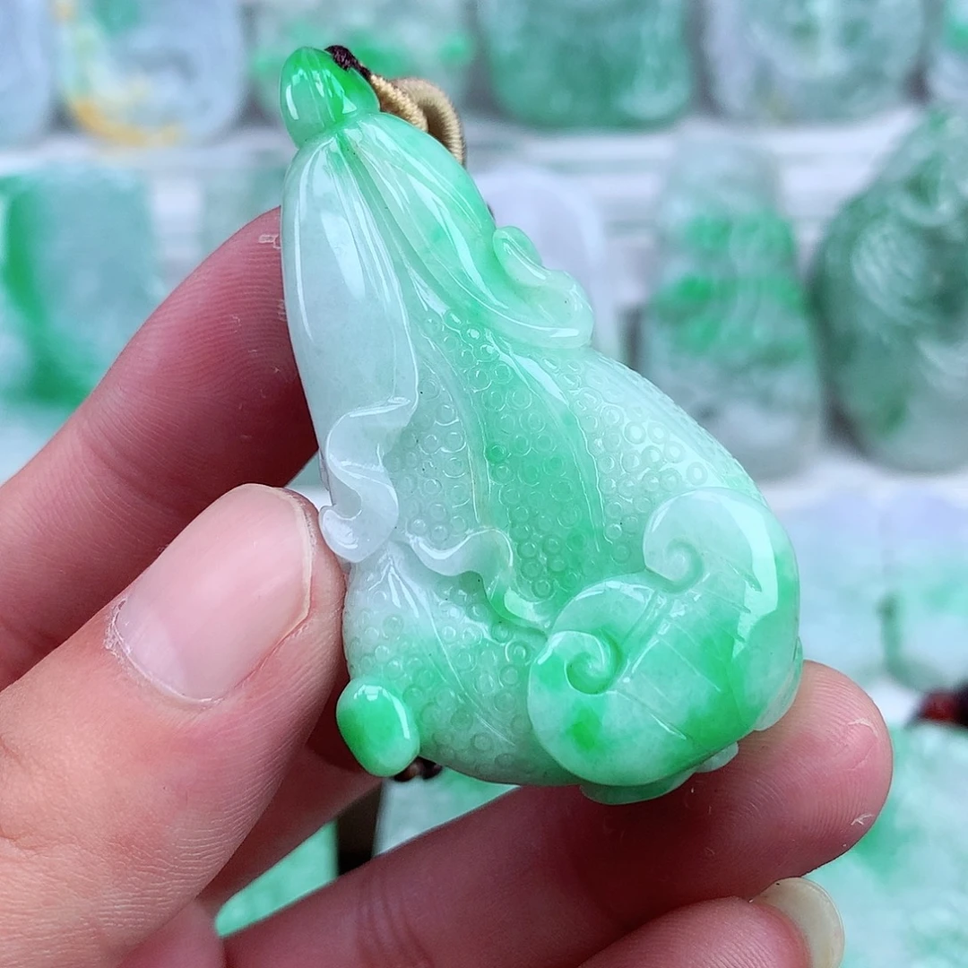 翡翠未镶嵌颈饰翡翠吊坠