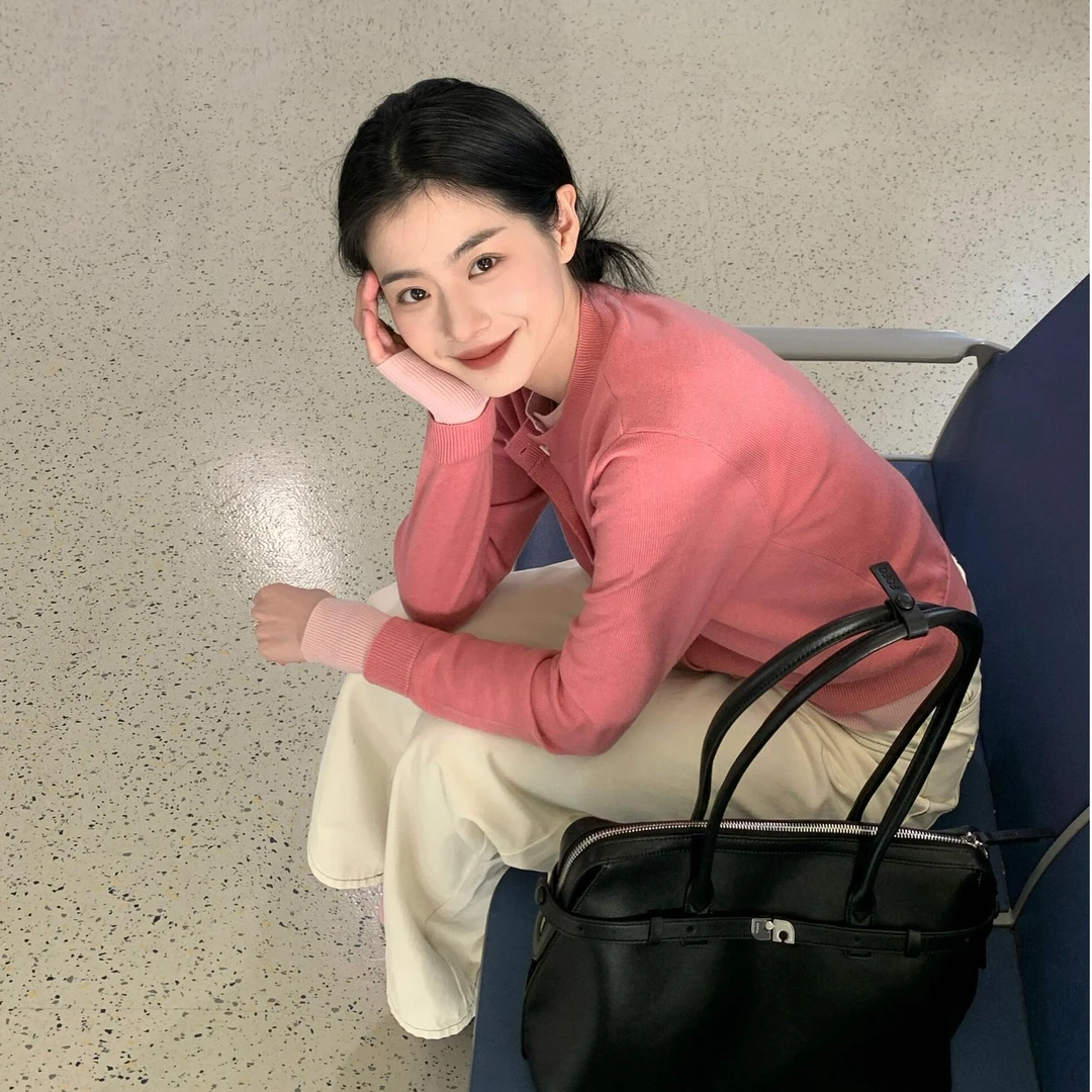 女装早春时尚新款韩系套装通勤针织假两件显瘦上衣休闲外穿裤子女