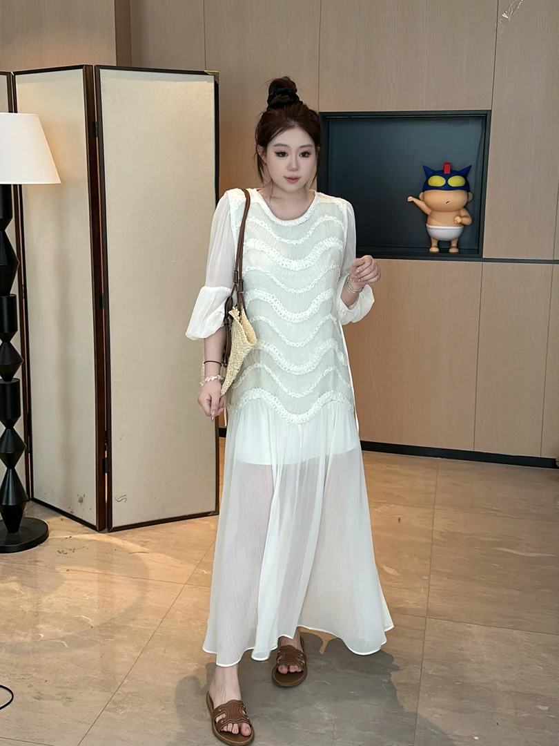 琪琪怪怪大码女装【丁达尔梦境】春季法式气质立体感连衣裙D16551QQ