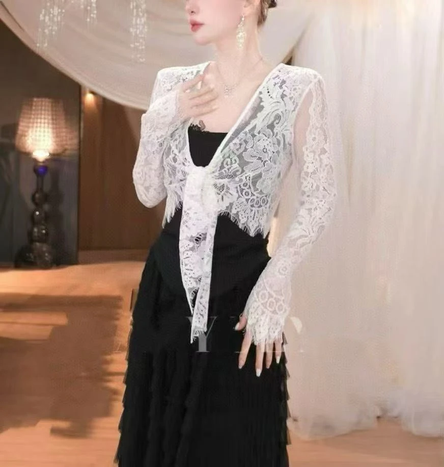 WANTHAT/凡黛卡镂空蕾丝开衫搭配吊带无袖上衣0543#