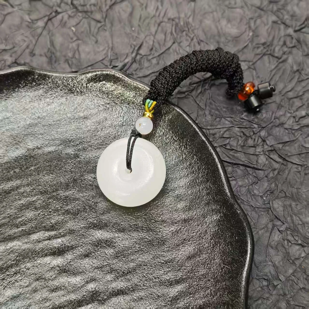 天然白糯平安扣一枚