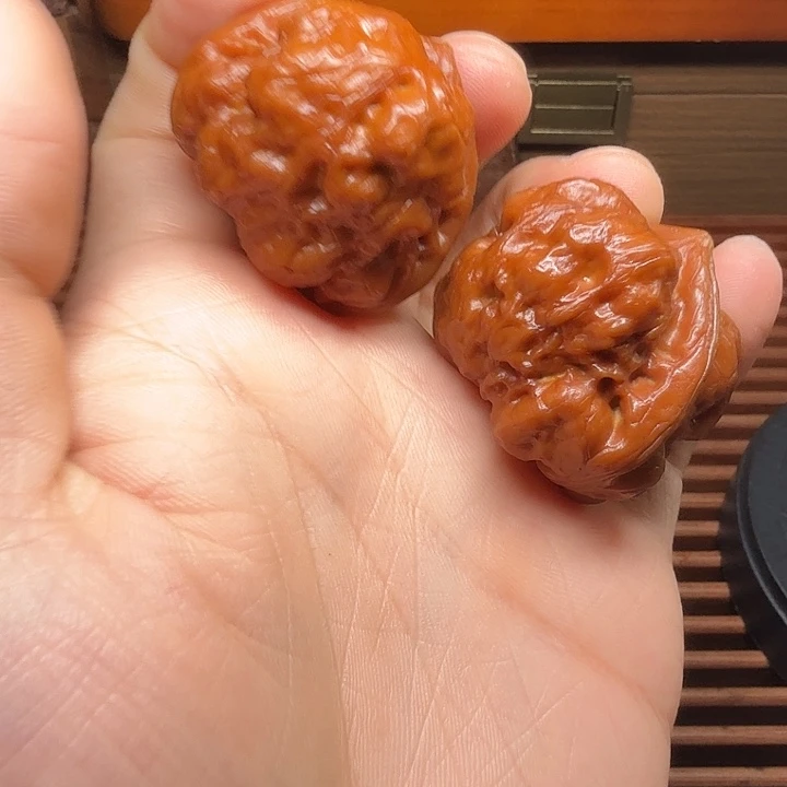 文玩核桃吊坠古蟾