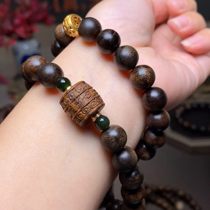 沉香手串越南瘤疤富森红土1.0➕白棋沉香木雕设计配饰