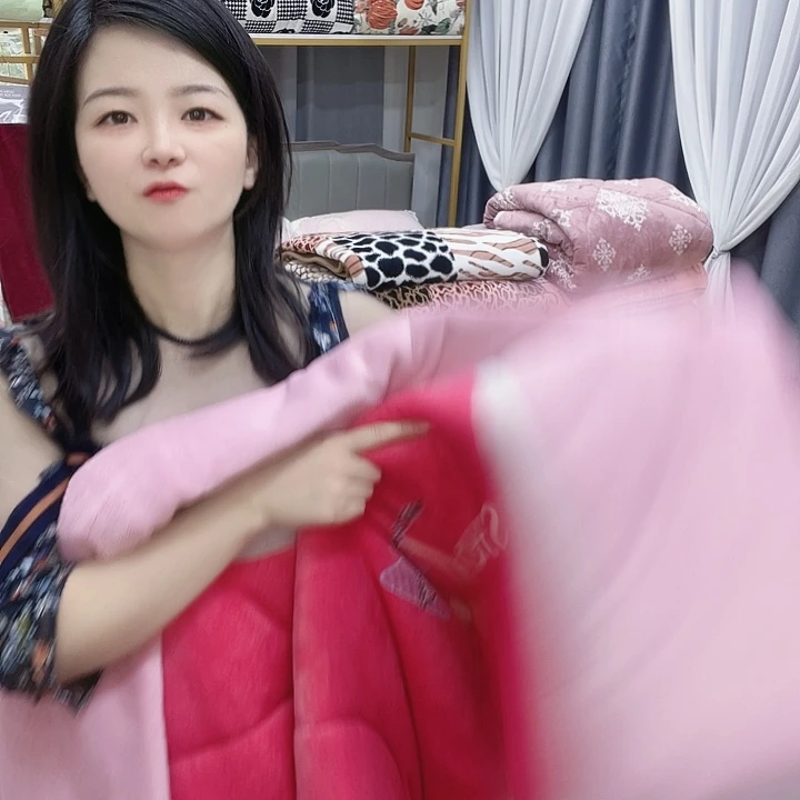 牛奶绒1.8×2粉银杏叶被子沾污