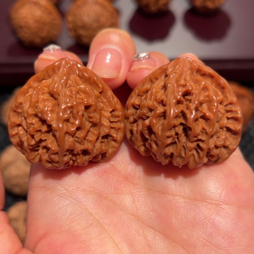 把件文玩核桃皇冠王狮子头