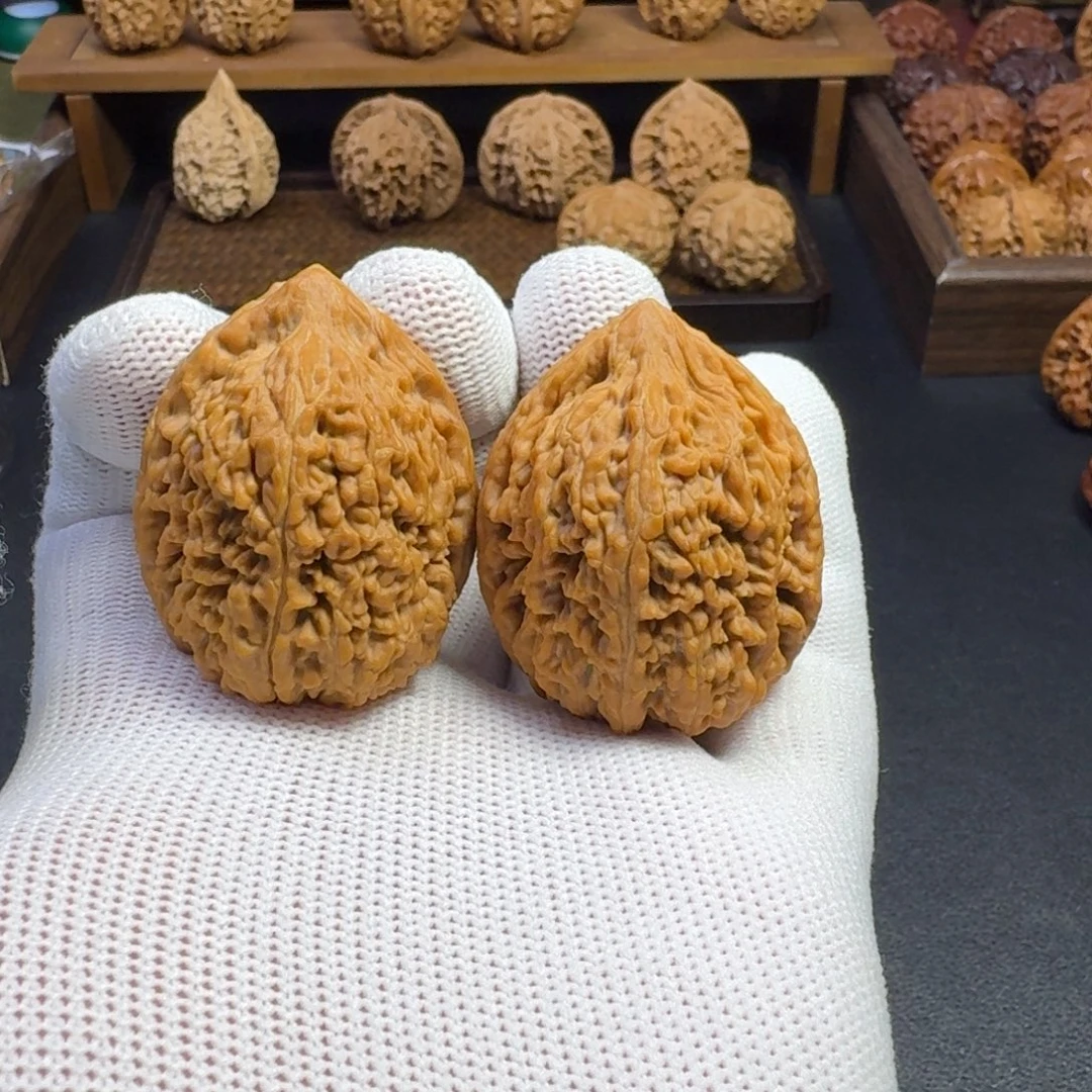 文玩核桃吊坠大蒜核桃 尺寸36