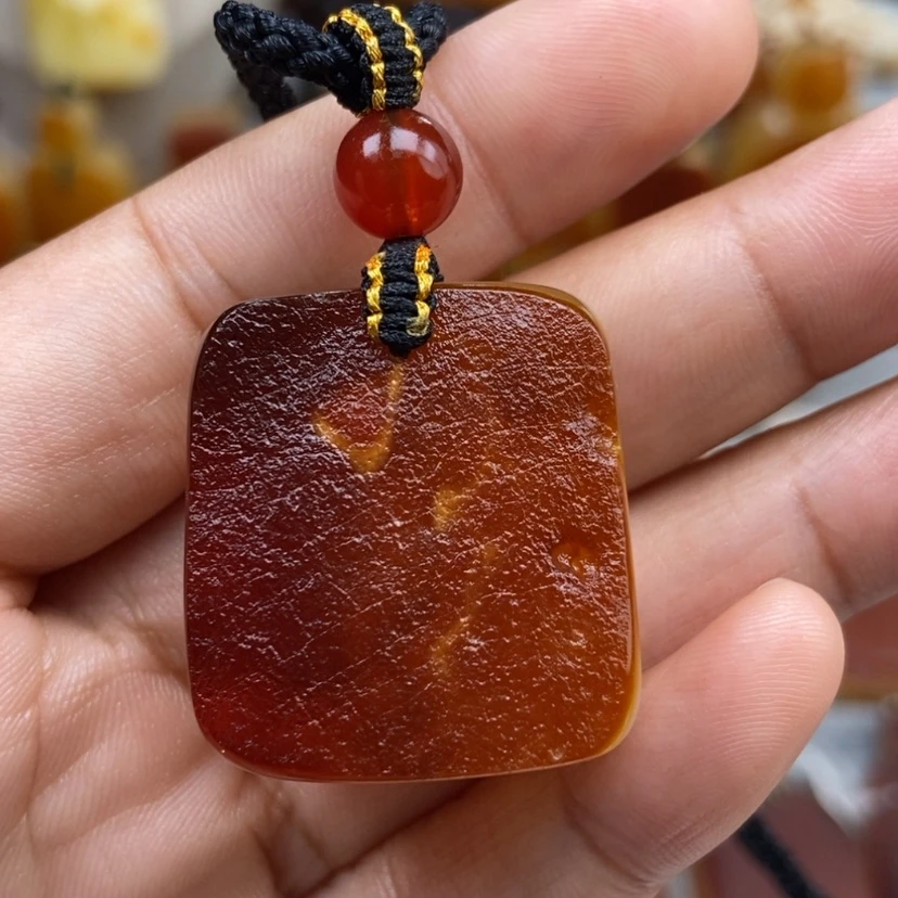 【闪购商品】琥珀颈饰未镶嵌