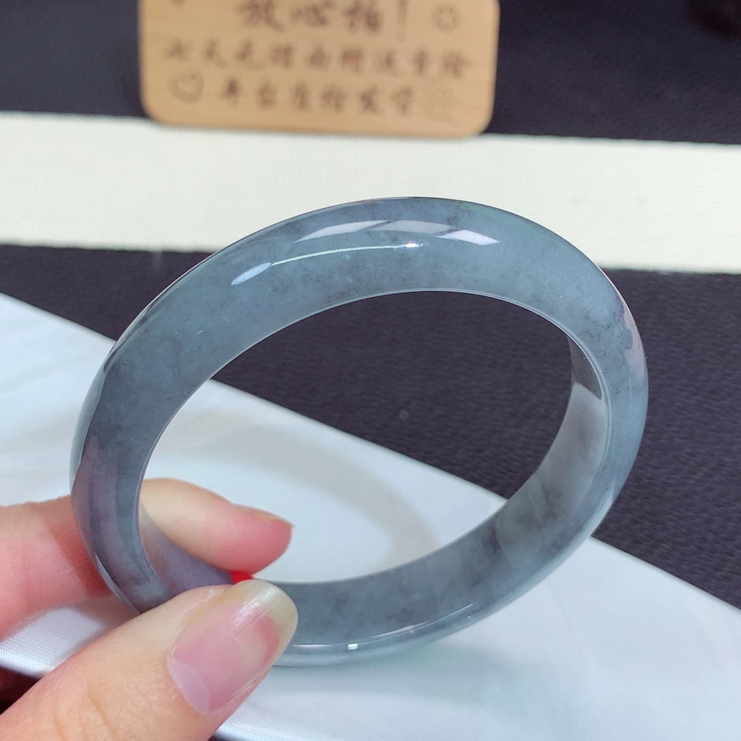 翡翠未镶嵌手镯373