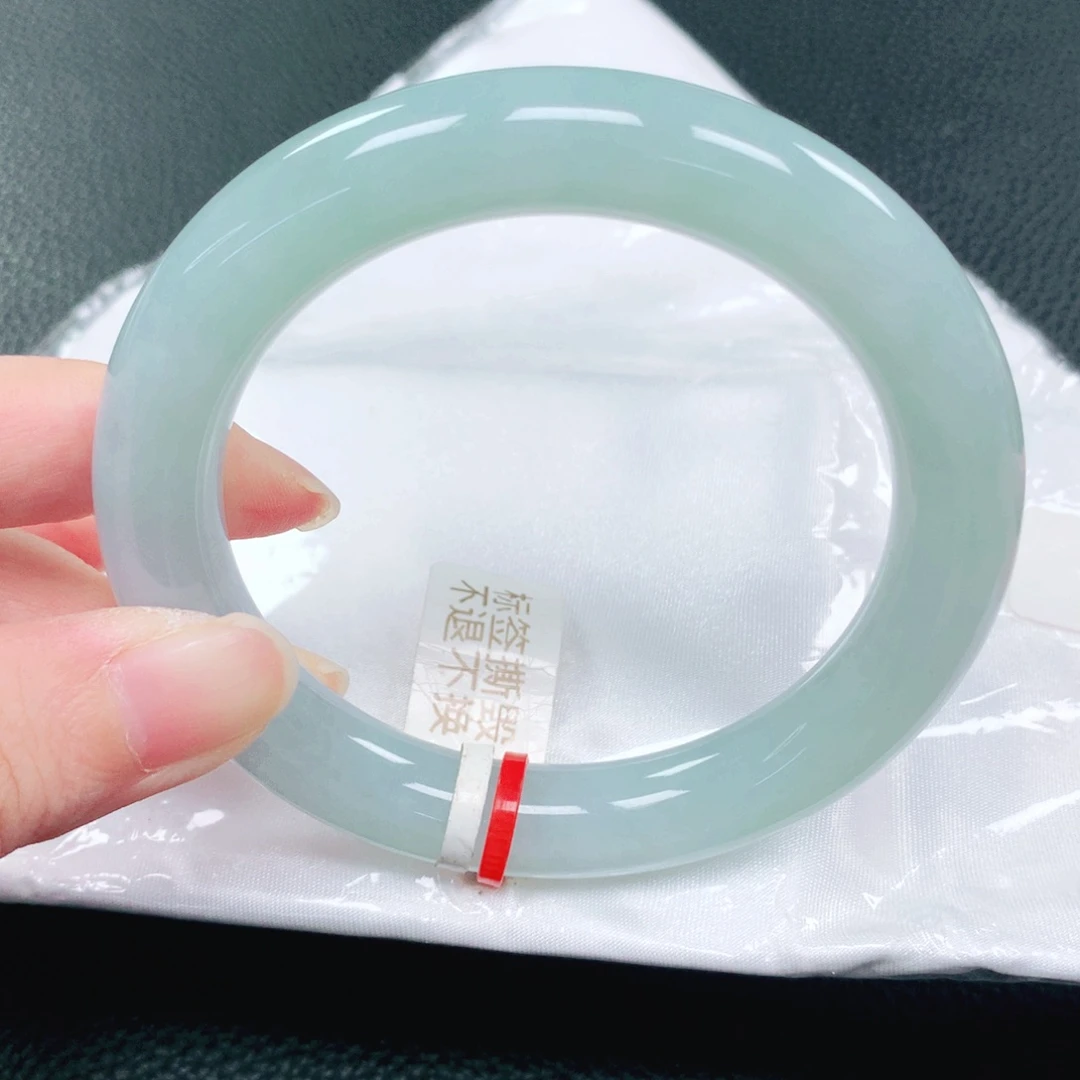 翡翠未镶嵌手镯58圈