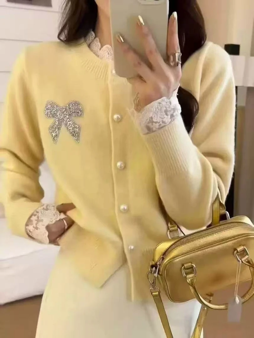 法式甜美风花边烫钻蝴蝶结针织开衫女秋冬季温柔软糯保暖毛衣