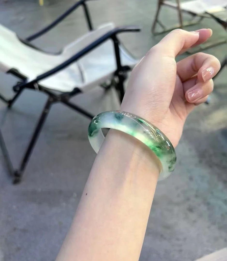 时尚手镯女款大气