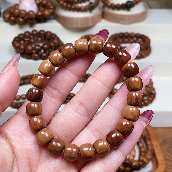 库克手串特价款带有正常的粽眼粽线老型9✖️10不退不换