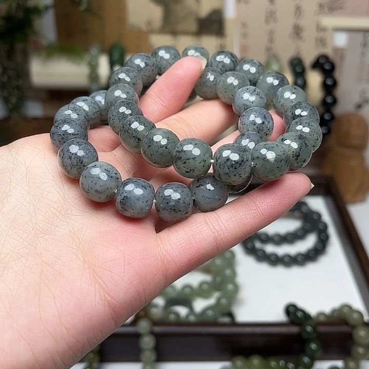 和田玉未镶嵌手串