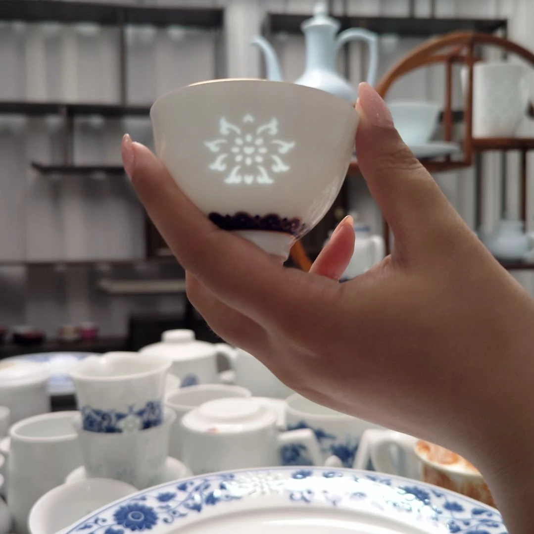 瓷鸿运连连小杯两只装