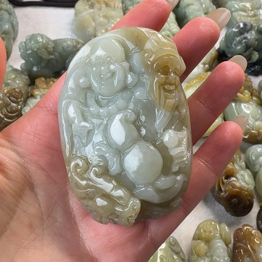 和田玉未镶嵌把件