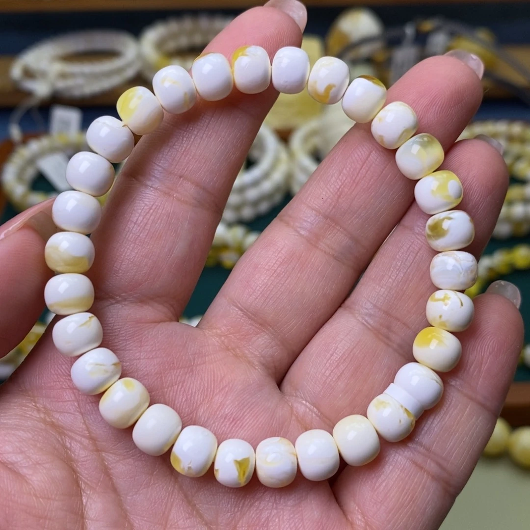 蜜蜡未镶嵌裸石7.5➕