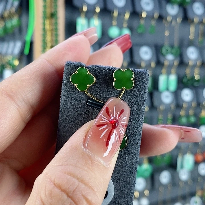 和田玉耳饰18K金镶嵌