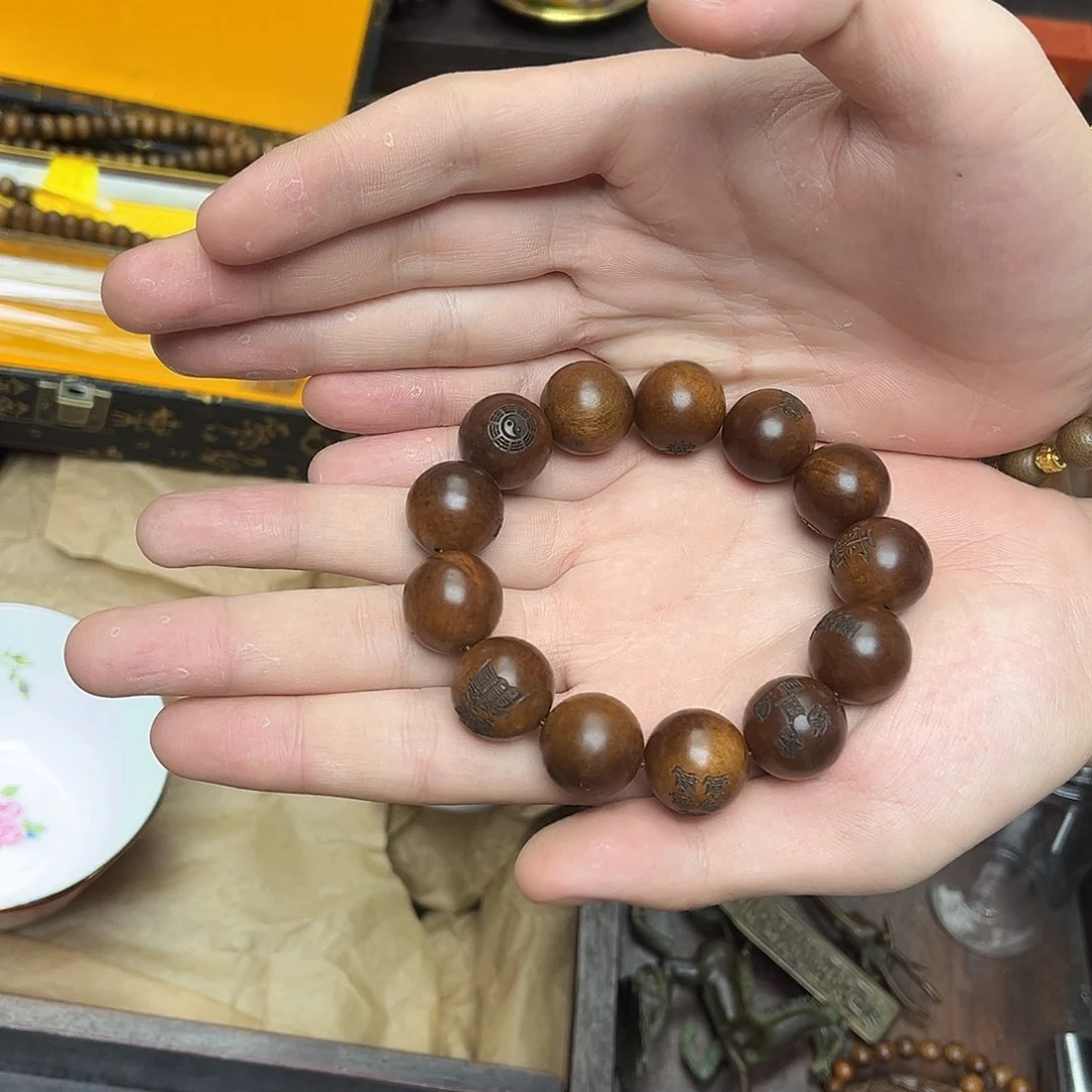 大叶紫檀（黑酸枝木类）