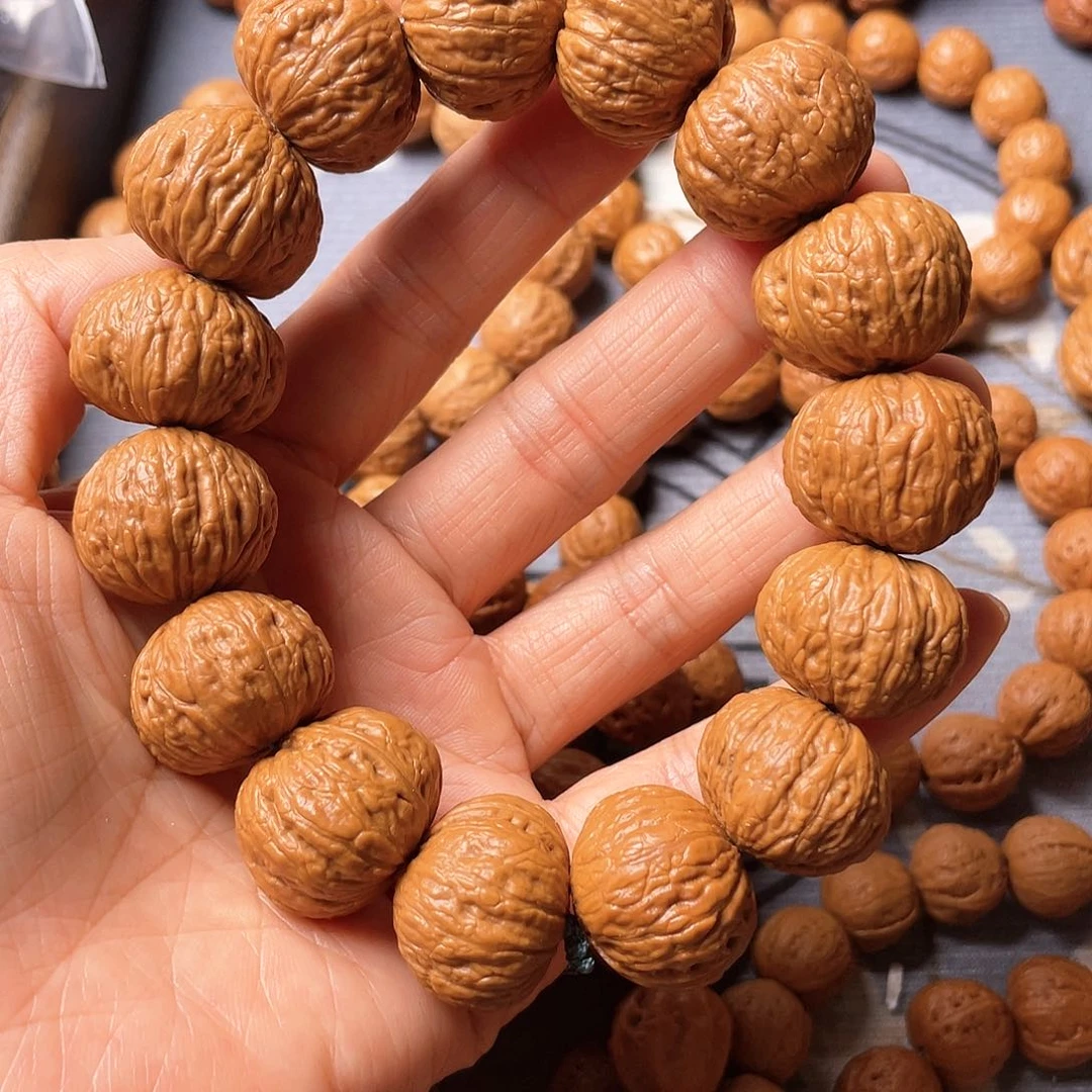 文玩核桃手串⁸****?2.2元宝