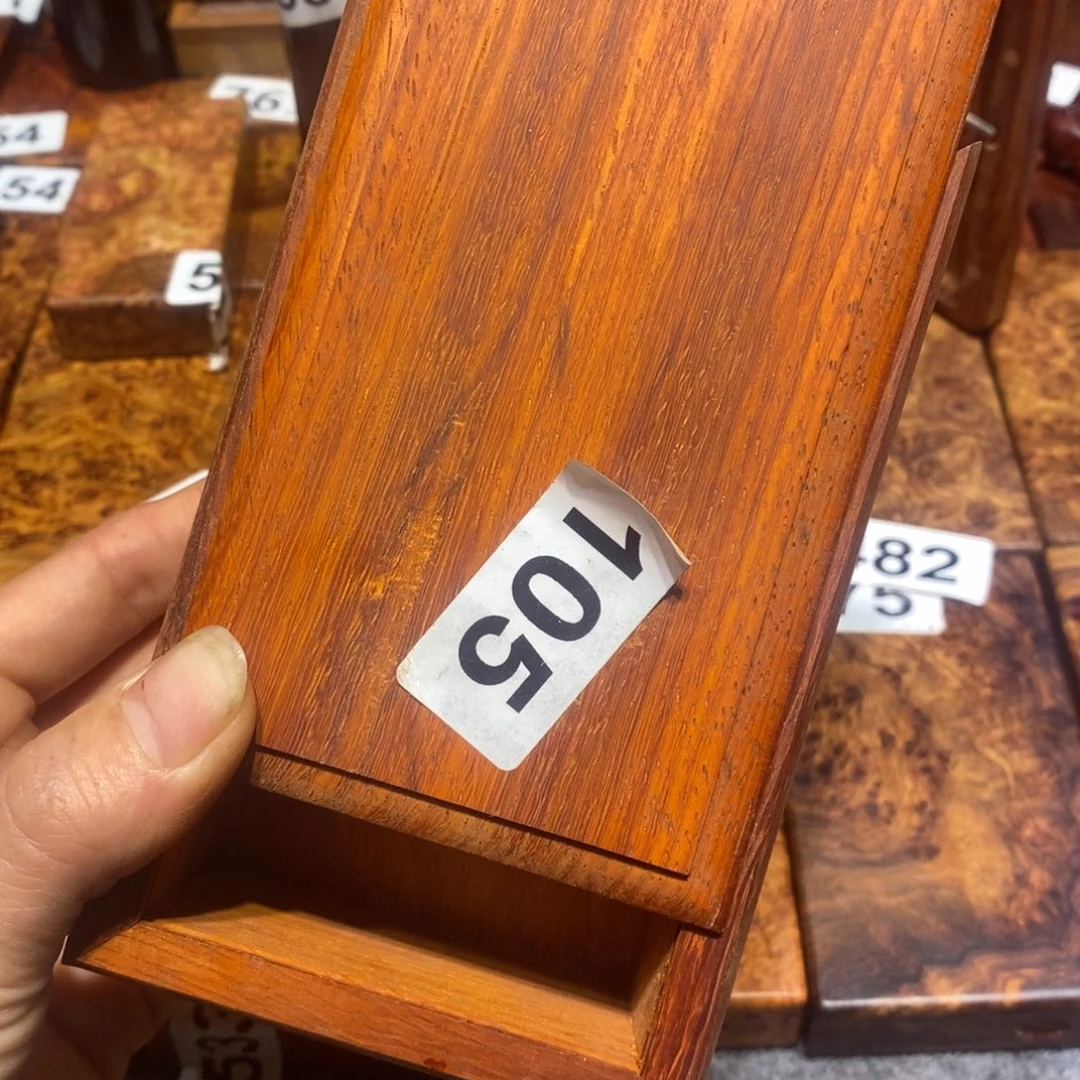 非洲紫檀（红花梨）