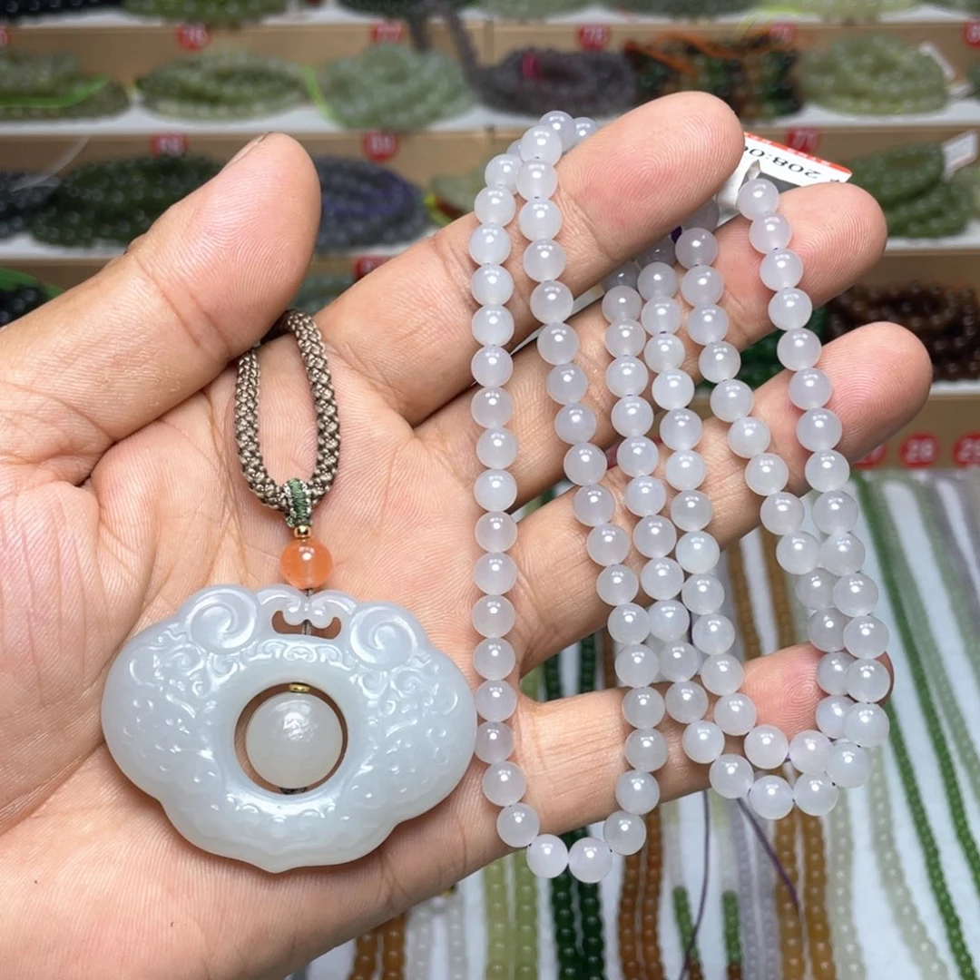 颈饰未镶嵌和田玉