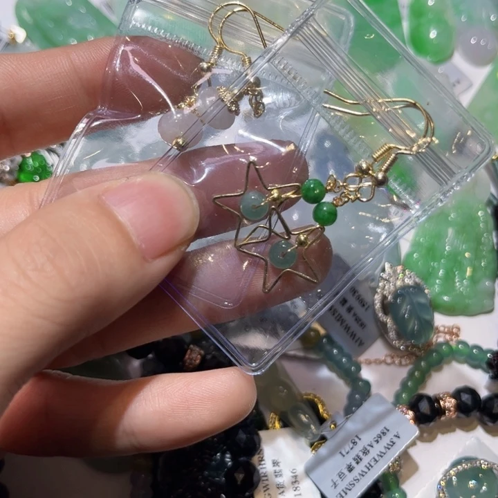 翡翠颈饰未镶嵌天然翡翠A货