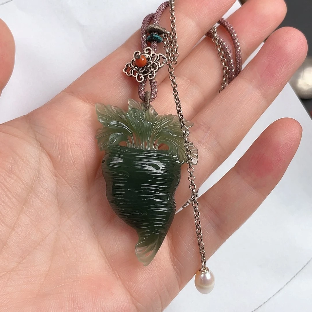 和田玉未镶嵌车挂