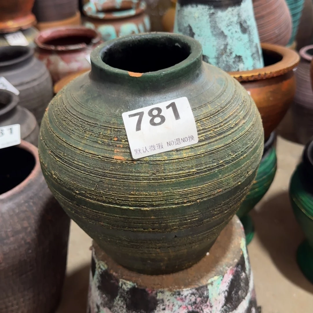 瑕疵781带孔瓶口磕碰