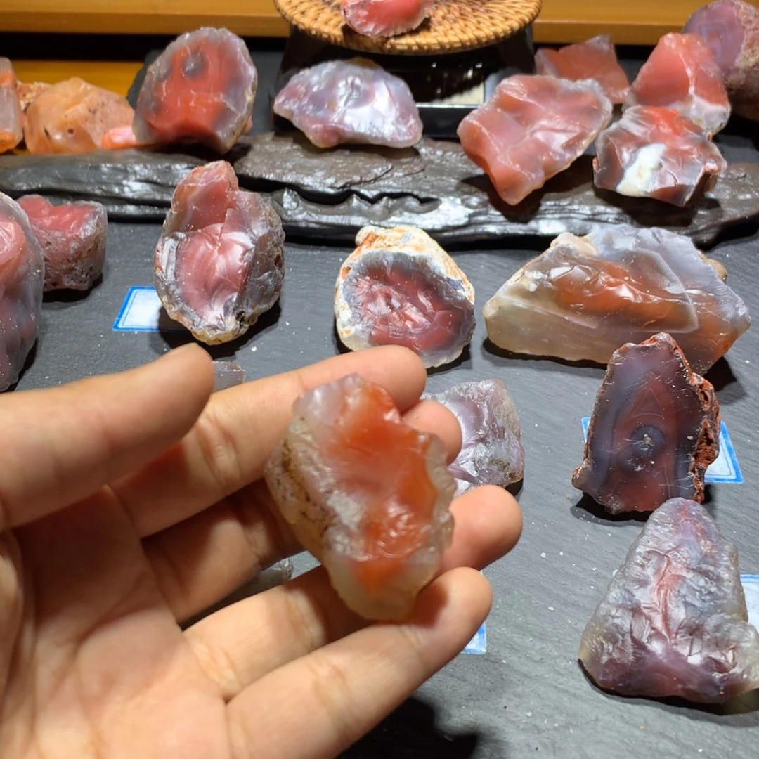 未镶嵌玛瑙/玉髓珠宝奇石