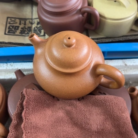 知***：茶壶紫砂金降坡泥300cc