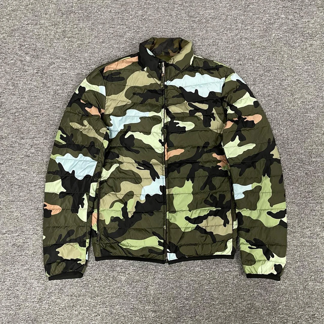 95新 Valentino/华伦天奴 迷彩羽绒服 46码