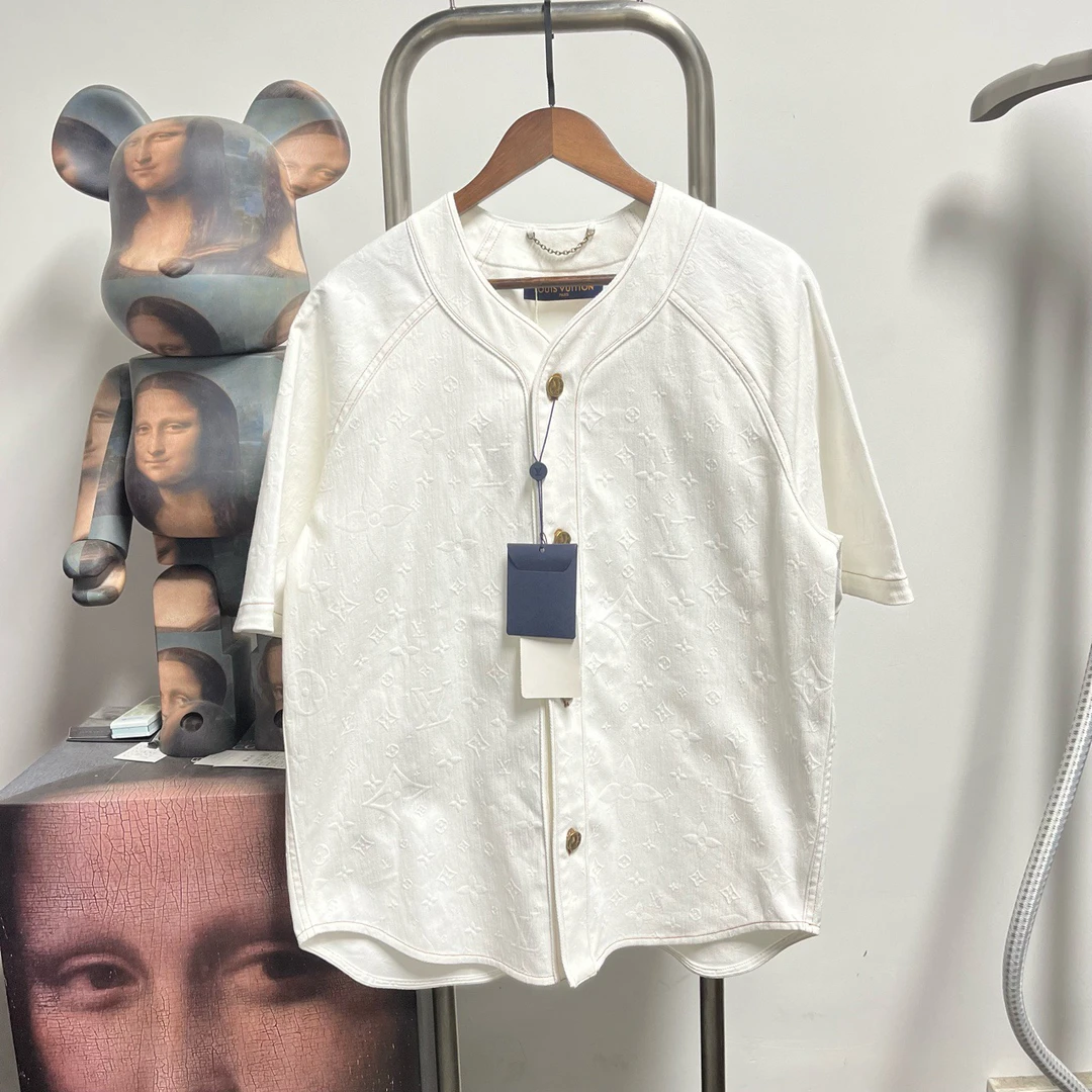 全新未使用 LouisVuitton/路易威登 满印浮雕棒球衫M1024L长74X59